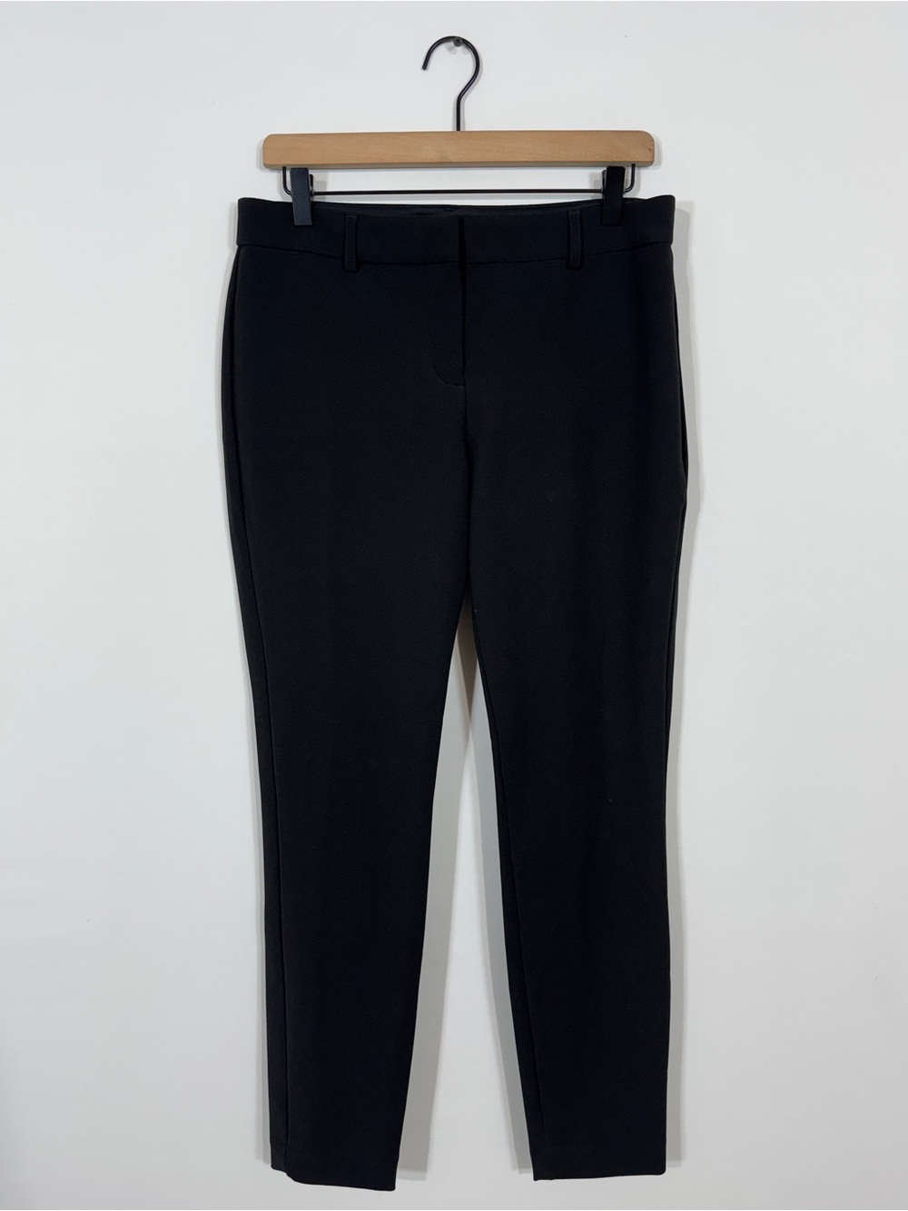 WP157 {Express} "Extreme Stretch + Skinny Mid Rise" Black Dress Pants